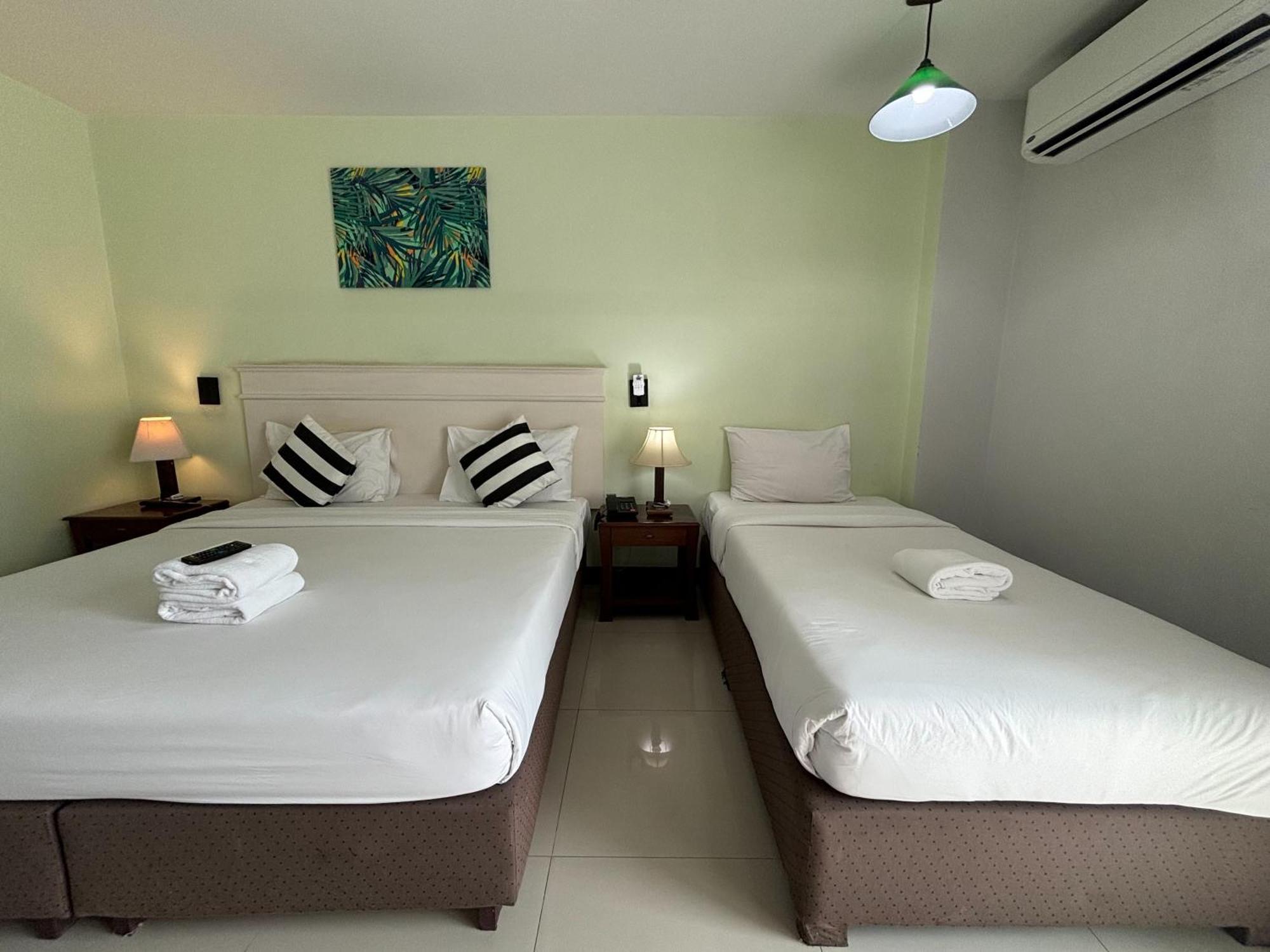 Sutus Court 1 Hotel Pattaya Eksteriør billede